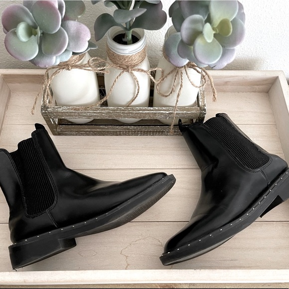 Zara Black Boots W/ Studs - Picture 2 of 3